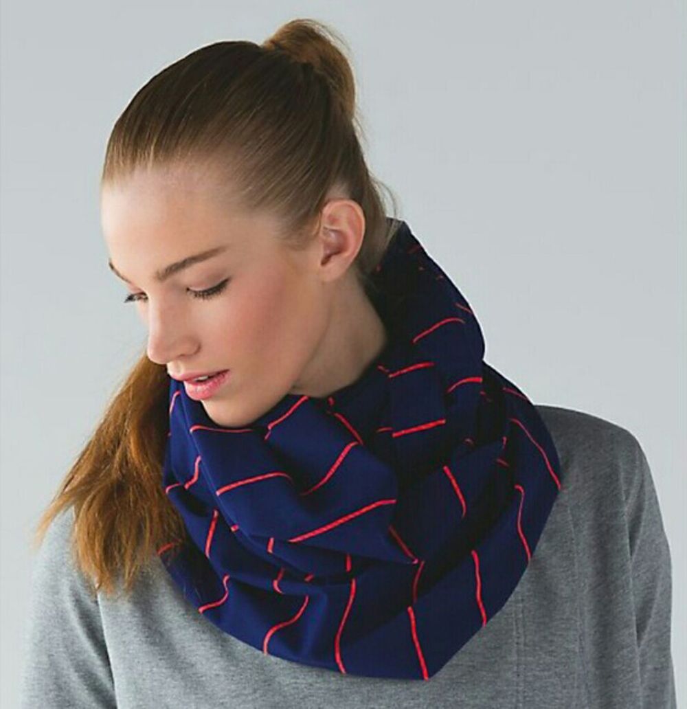 Lululemon Vinyasa Scarf Sailor Stripe Hero Blue Alarming Orange Rulu Syracuse SU